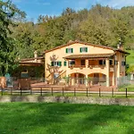 With Private Pool Very Close To Florence 펜션 *